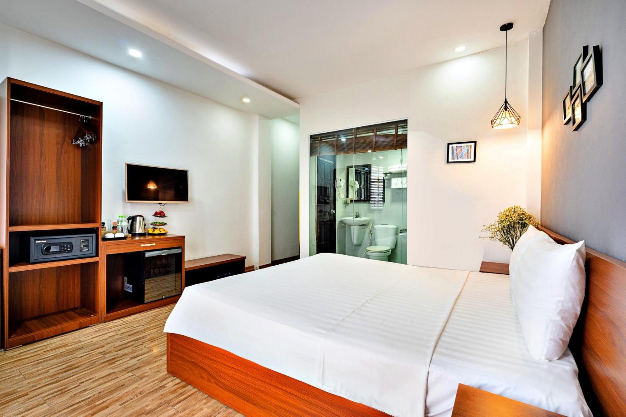 Serene Hotel Hanoi Exterior photo