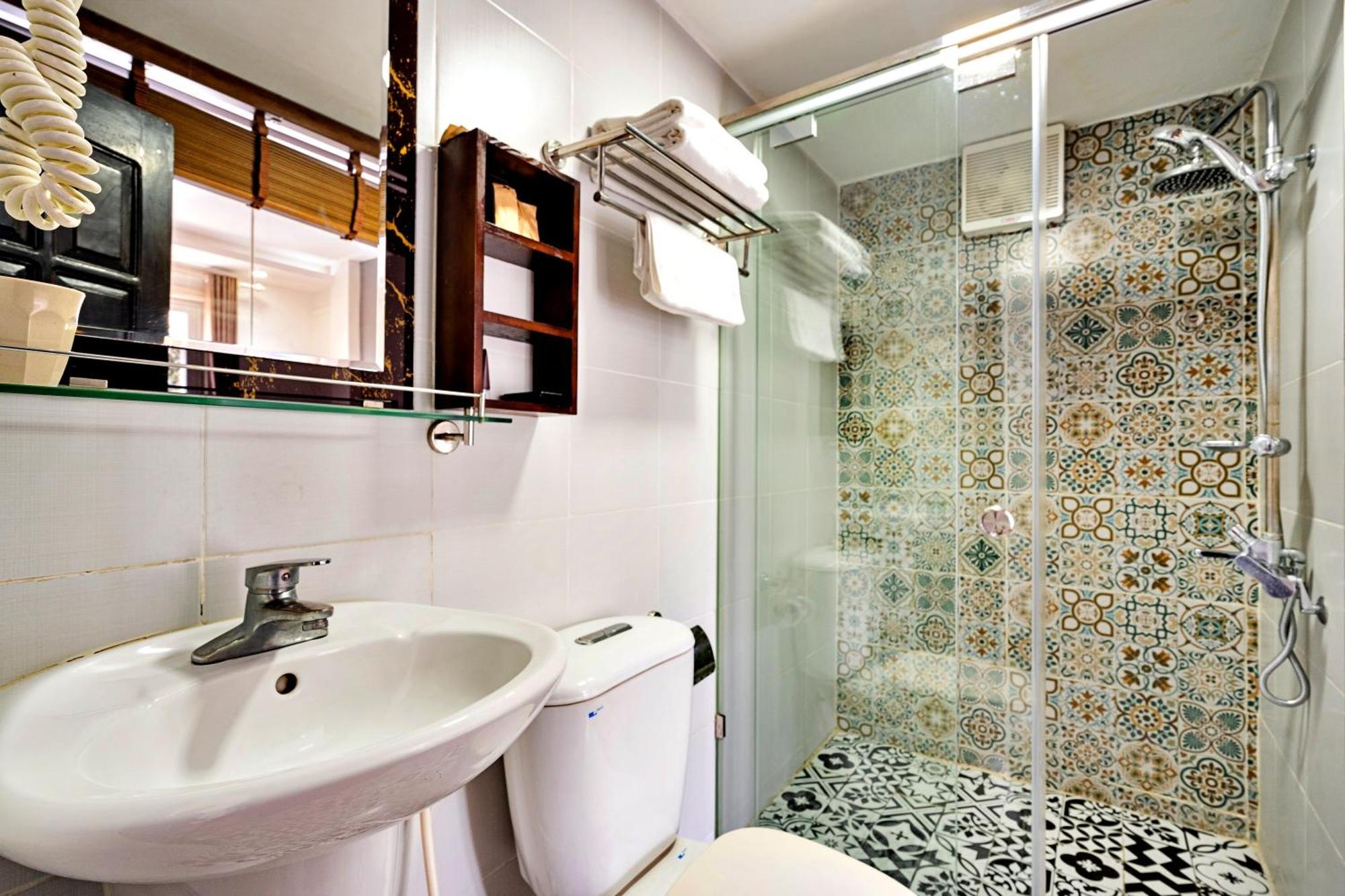 Serene Hotel Hanoi Room photo